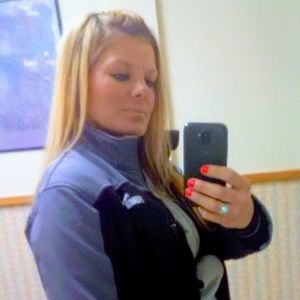 Meet your Posher, Leslie